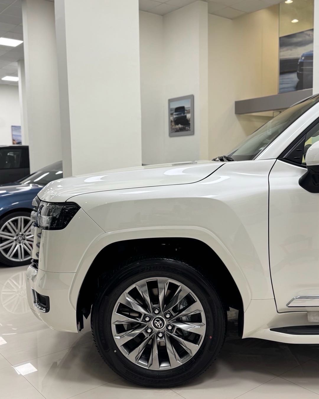 2026 Toyota Land Cruiser GXR thumbnail 5