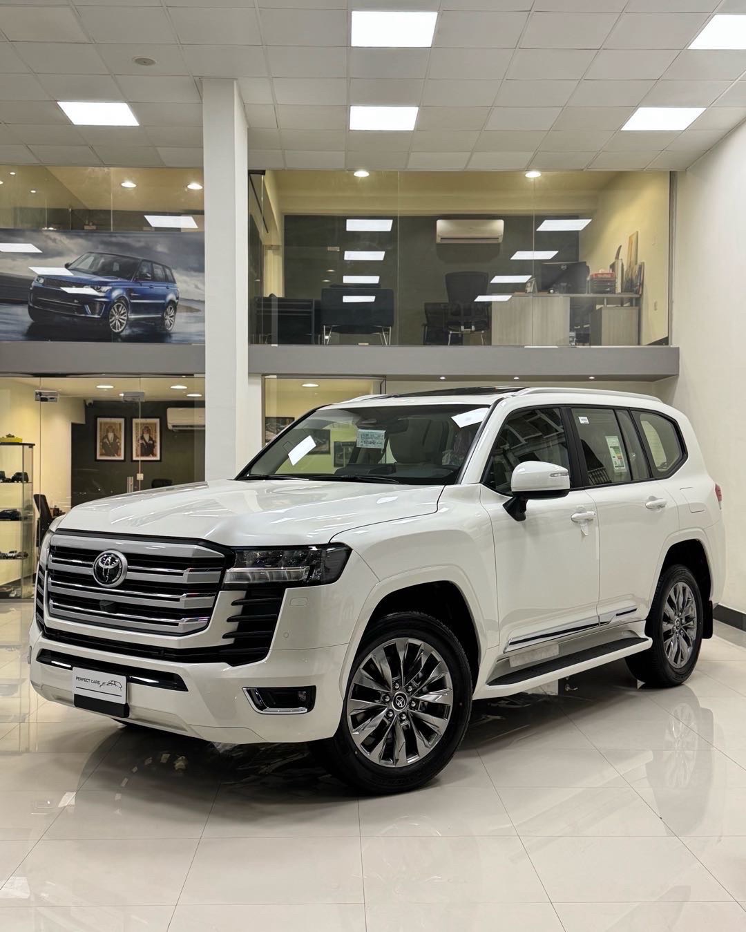 2026 Toyota Land Cruiser GXR thumbnail 11