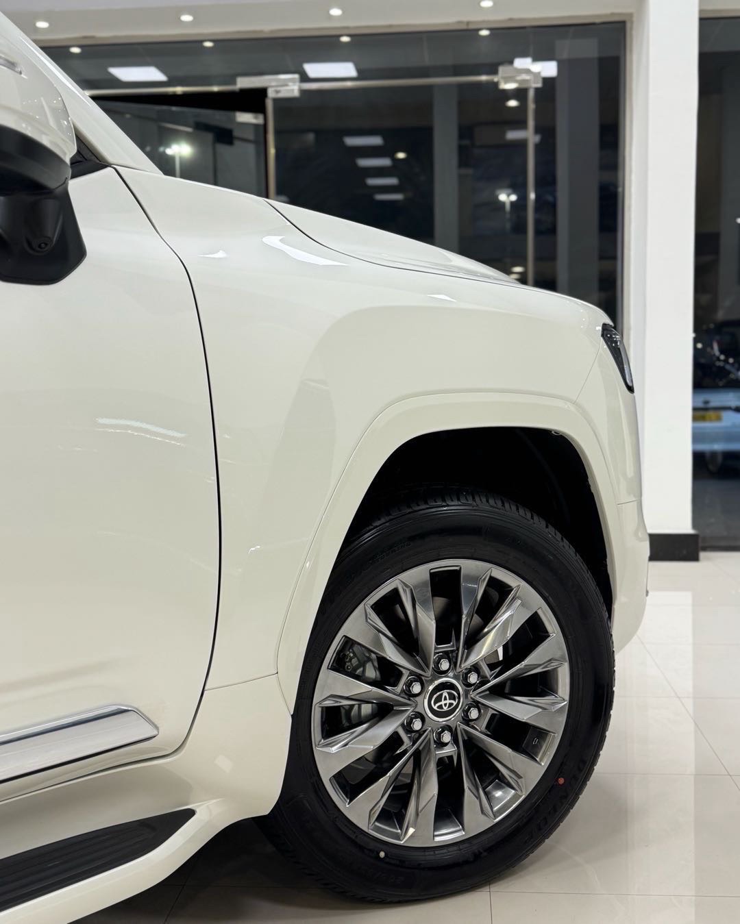 2026 Toyota Land Cruiser GXR thumbnail 12