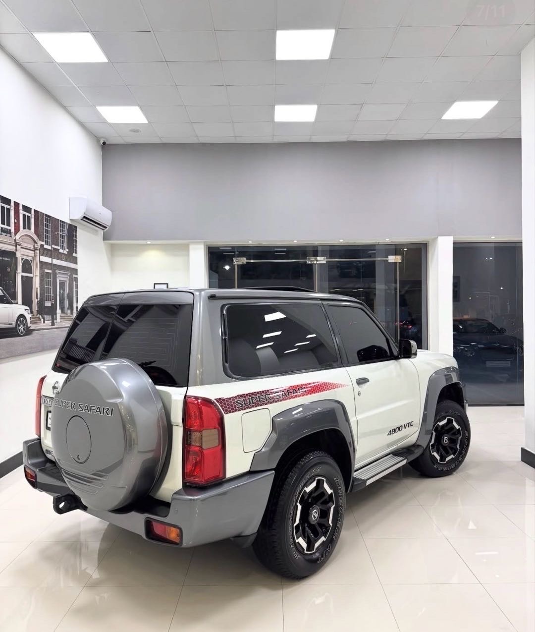 2022 Nissan Safari Super Safari thumbnail 5