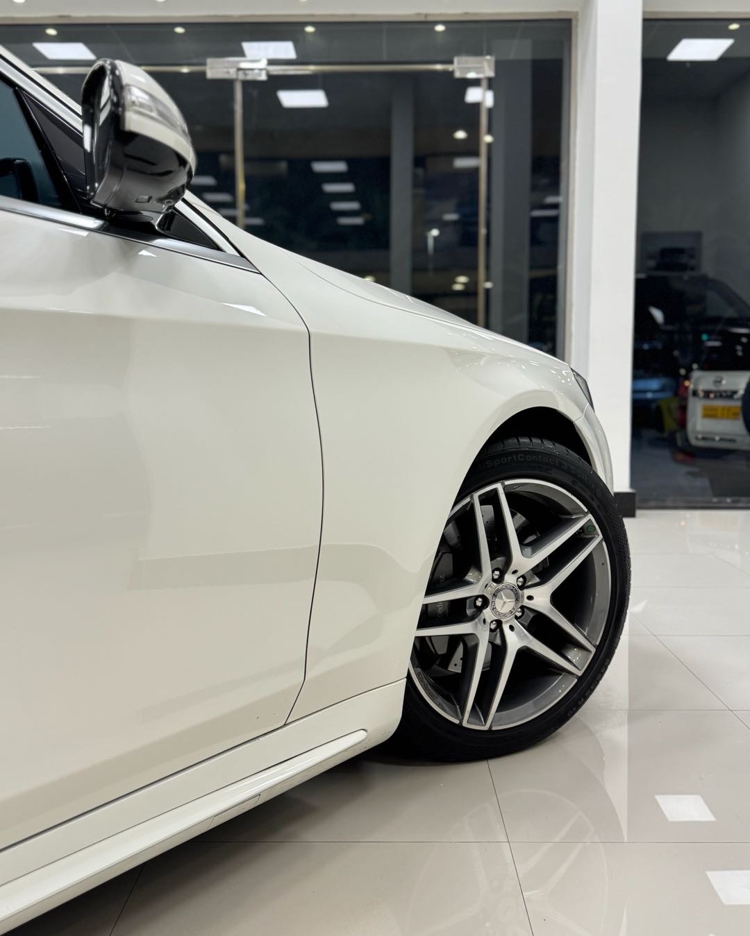 2014 Mercedes-Benz S-Class S 450 4MATIC Executive thumbnail 5