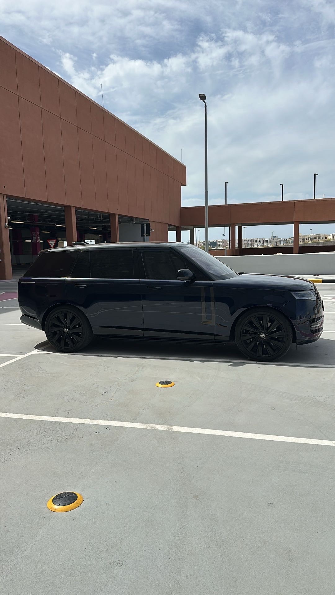 2023 Land Rover Range Rover Vogue thumbnail 4