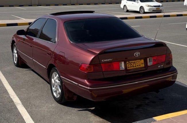 1999 Toyota Camry GL thumbnail 2