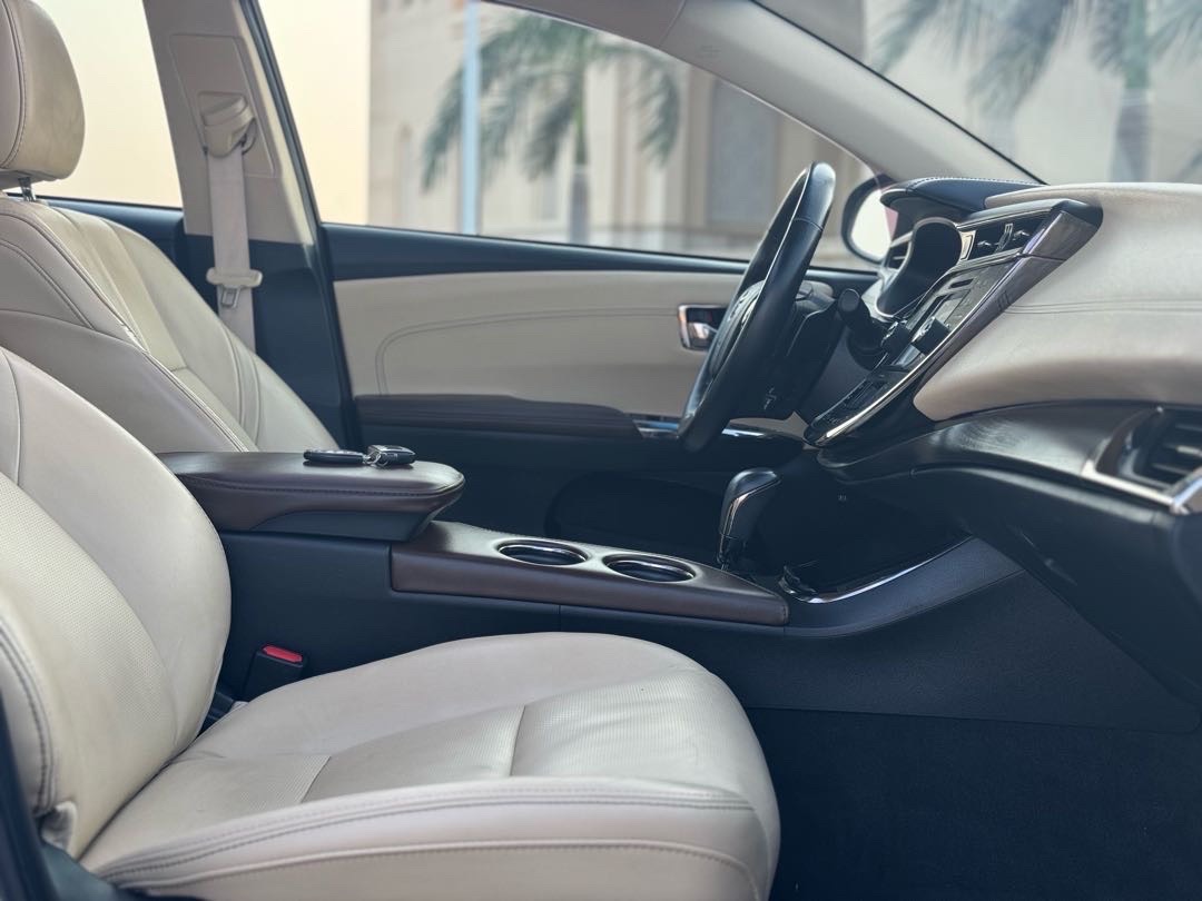 2017 Toyota Avalon Limited thumbnail 25