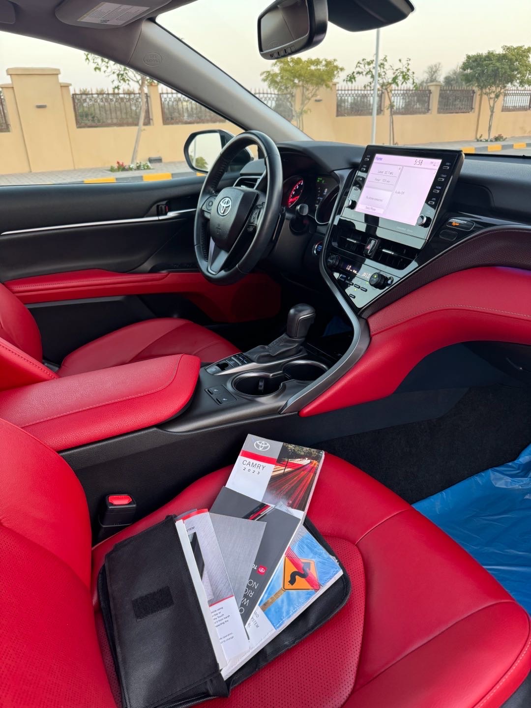 2023 Toyota Camry XSE thumbnail 4