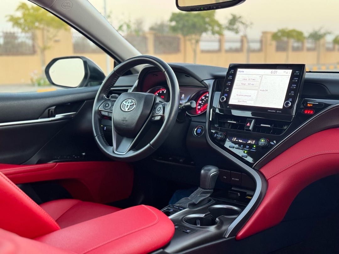2023 Toyota Camry XSE thumbnail 5
