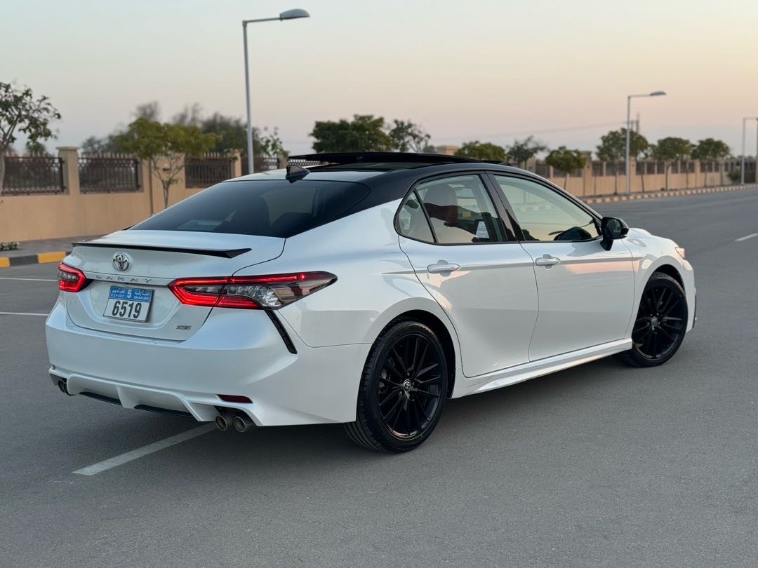 2023 Toyota Camry XSE thumbnail 11