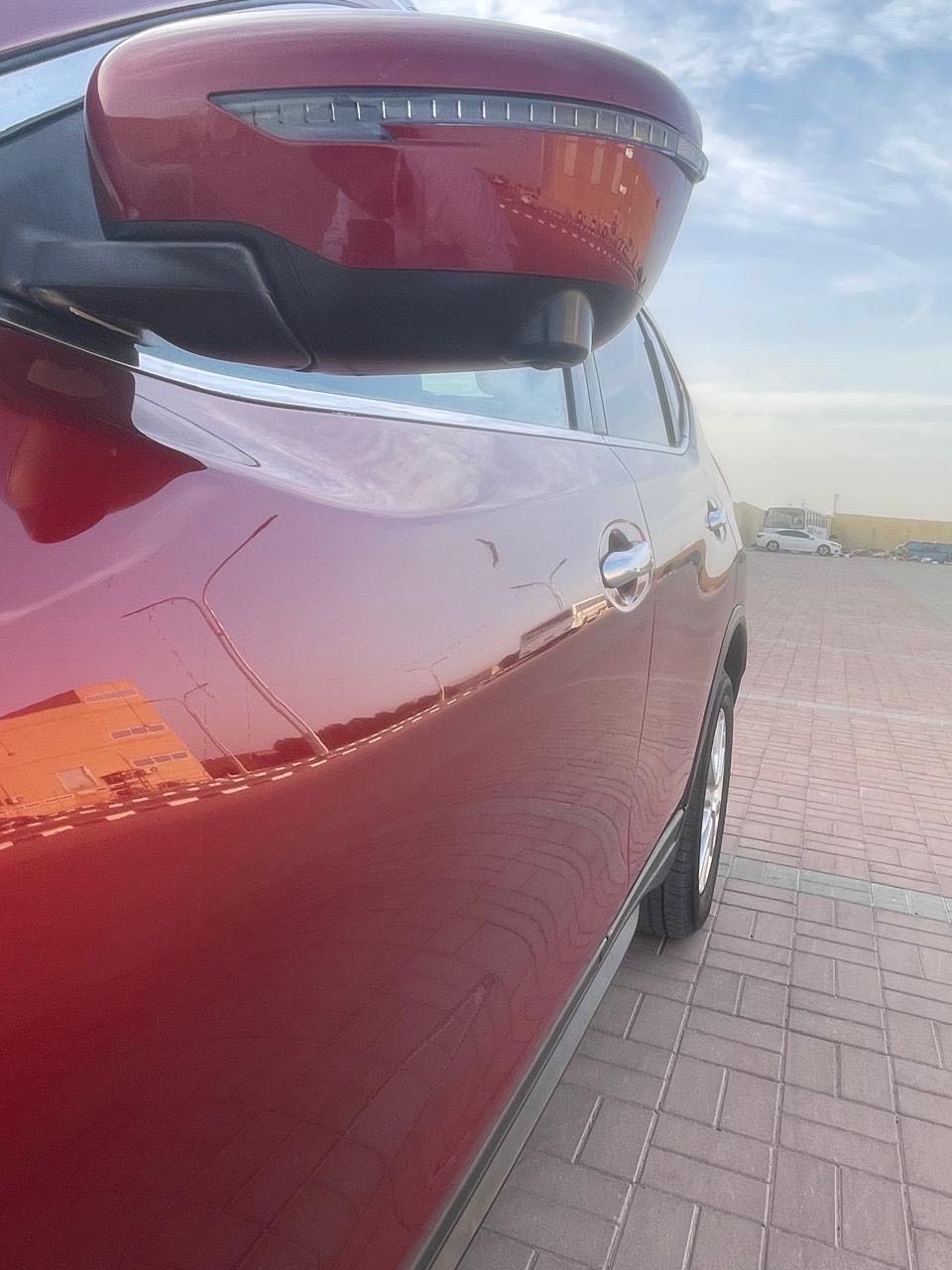 2018 Nissan Rogue S thumbnail 2