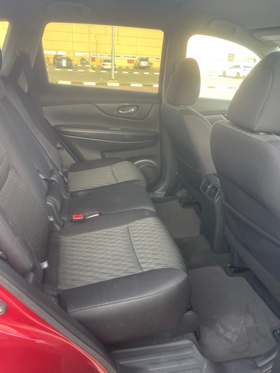 2018 Nissan Rogue S thumbnail 5