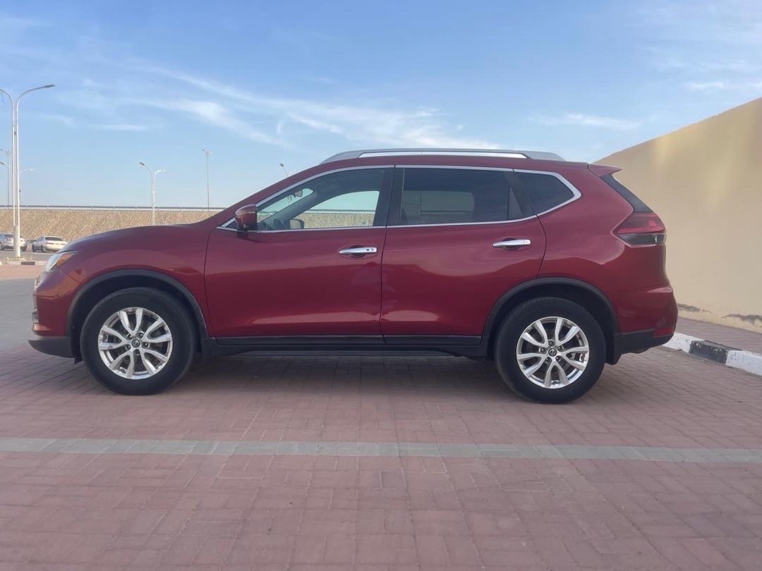 2018 Nissan Rogue S thumbnail 11