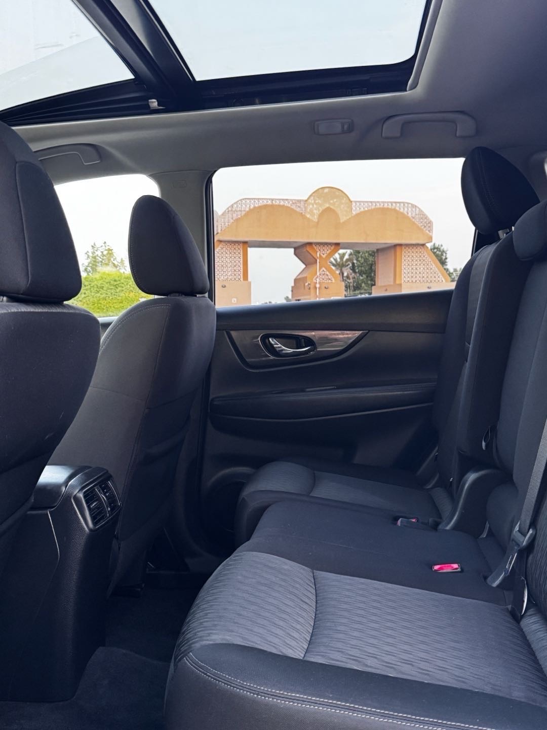 2019 Nissan Rogue S thumbnail 6