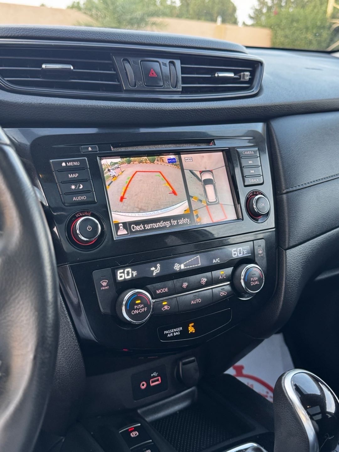 2019 Nissan Rogue S thumbnail 7