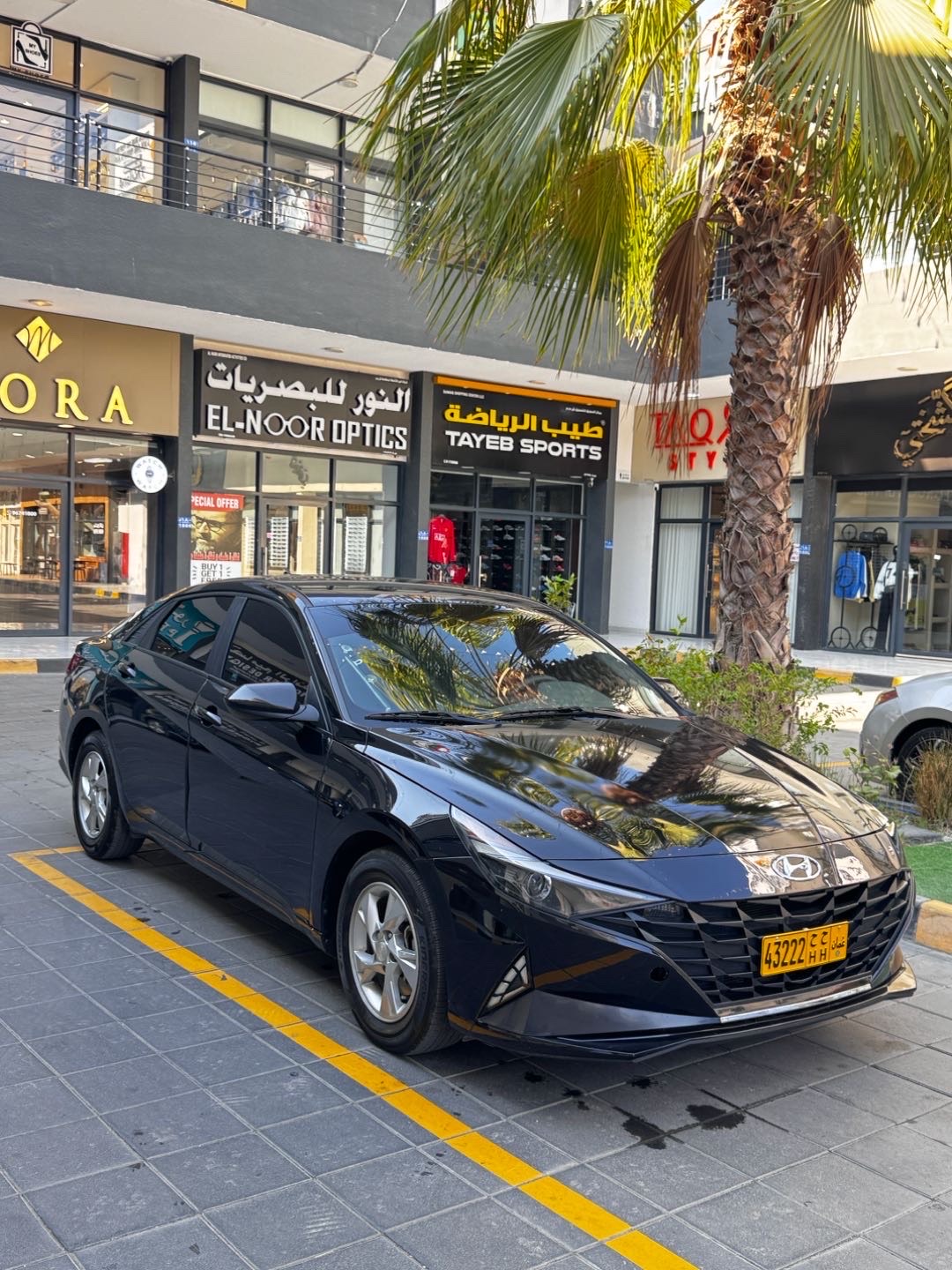 2021 Hyundai Elantra SE thumbnail 3