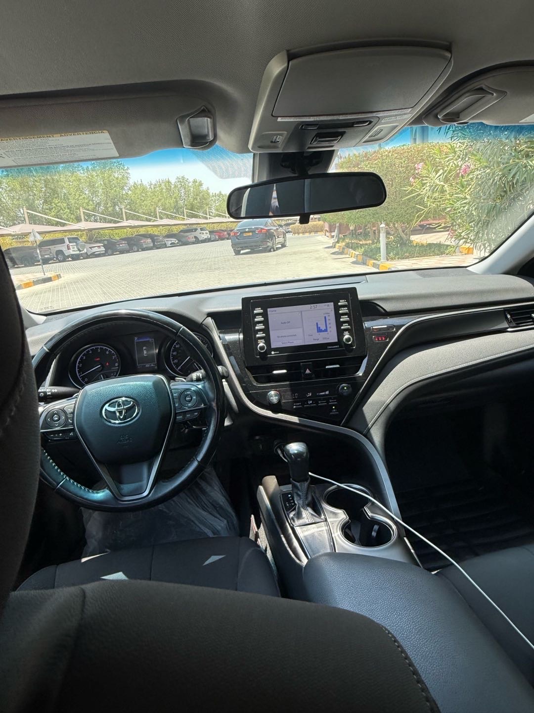 2021 Toyota Camry SE thumbnail 4