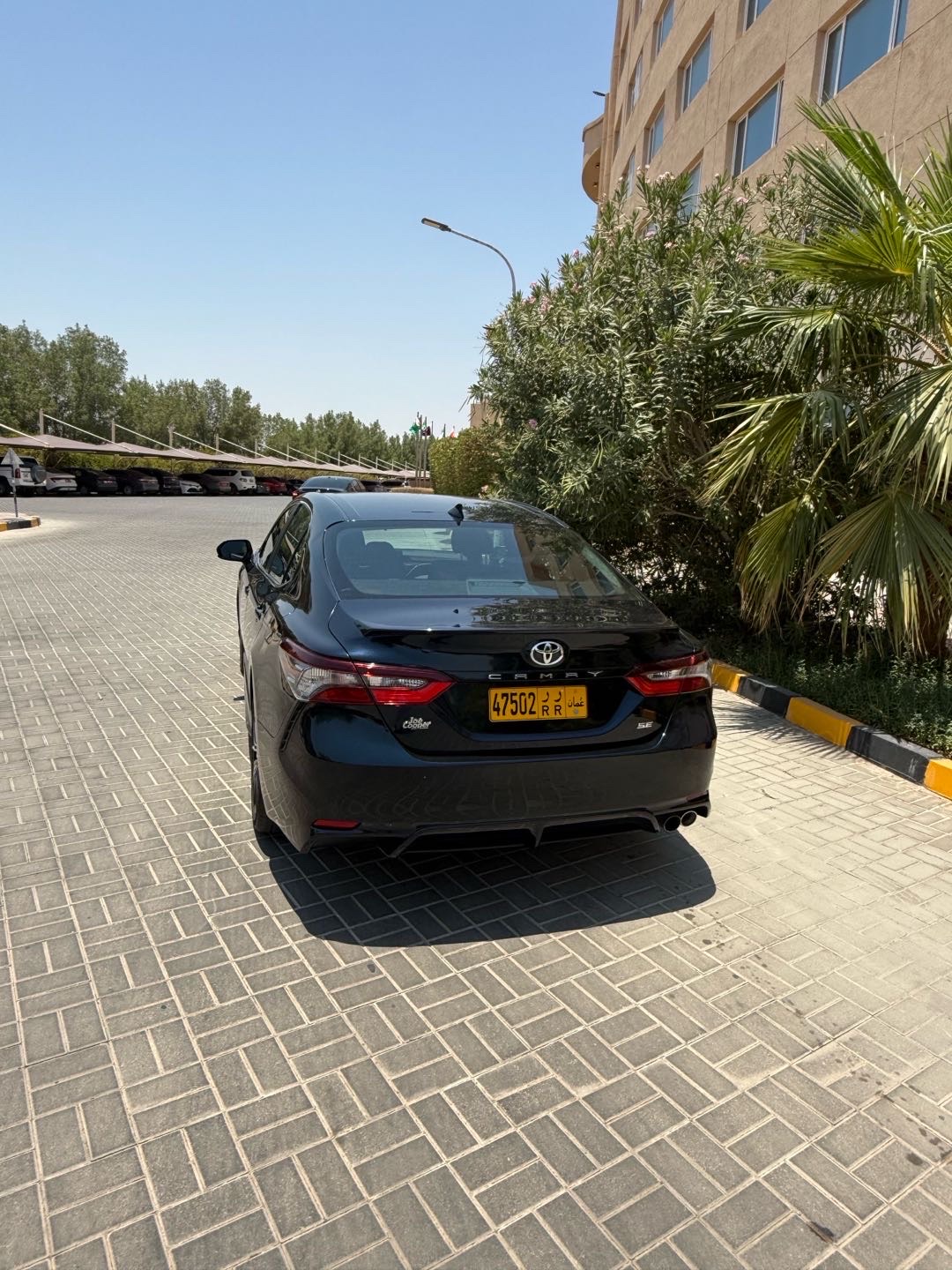 2021 Toyota Camry SE thumbnail 9