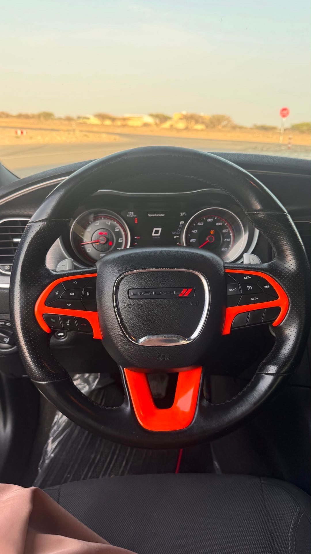 2018 Dodge Charger R/T thumbnail 3