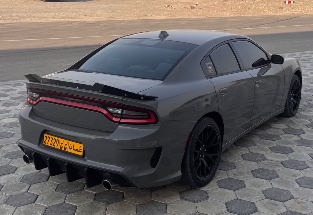 2018 Dodge Charger R/T thumbnail 6