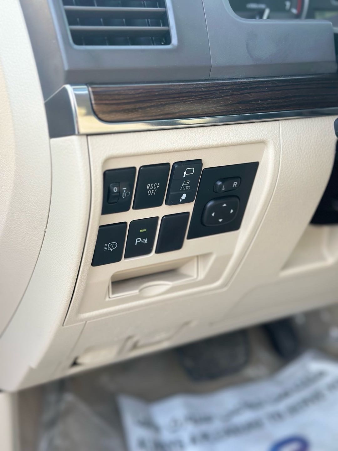 2019 Toyota Land Cruiser GXR thumbnail 13