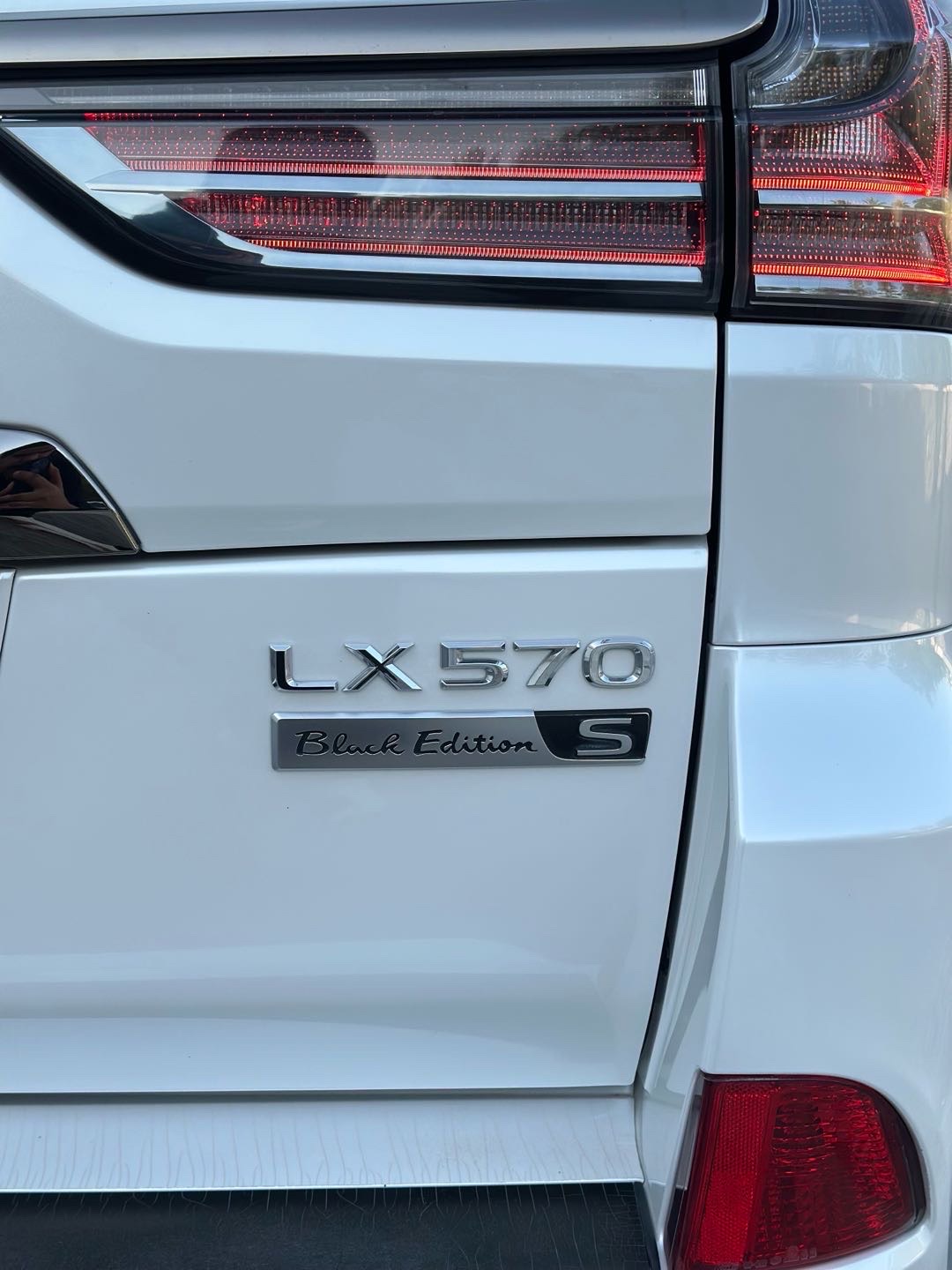 2019 Lexus LX 570 thumbnail 9