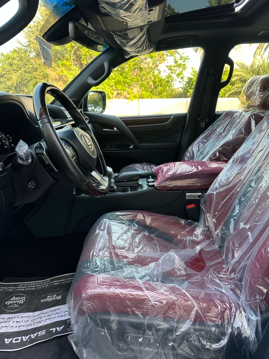 2019 Lexus LX 570 thumbnail 18
