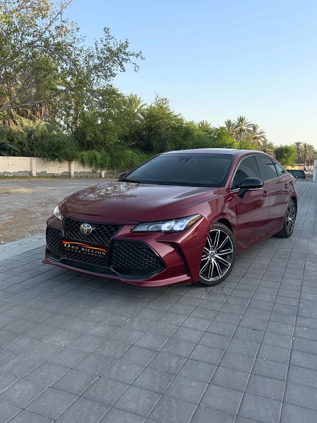 2019 Toyota Avalon XLE thumbnail 3