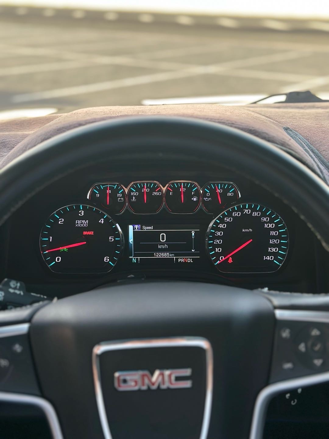 2019 GMC Yukon SLT thumbnail 3