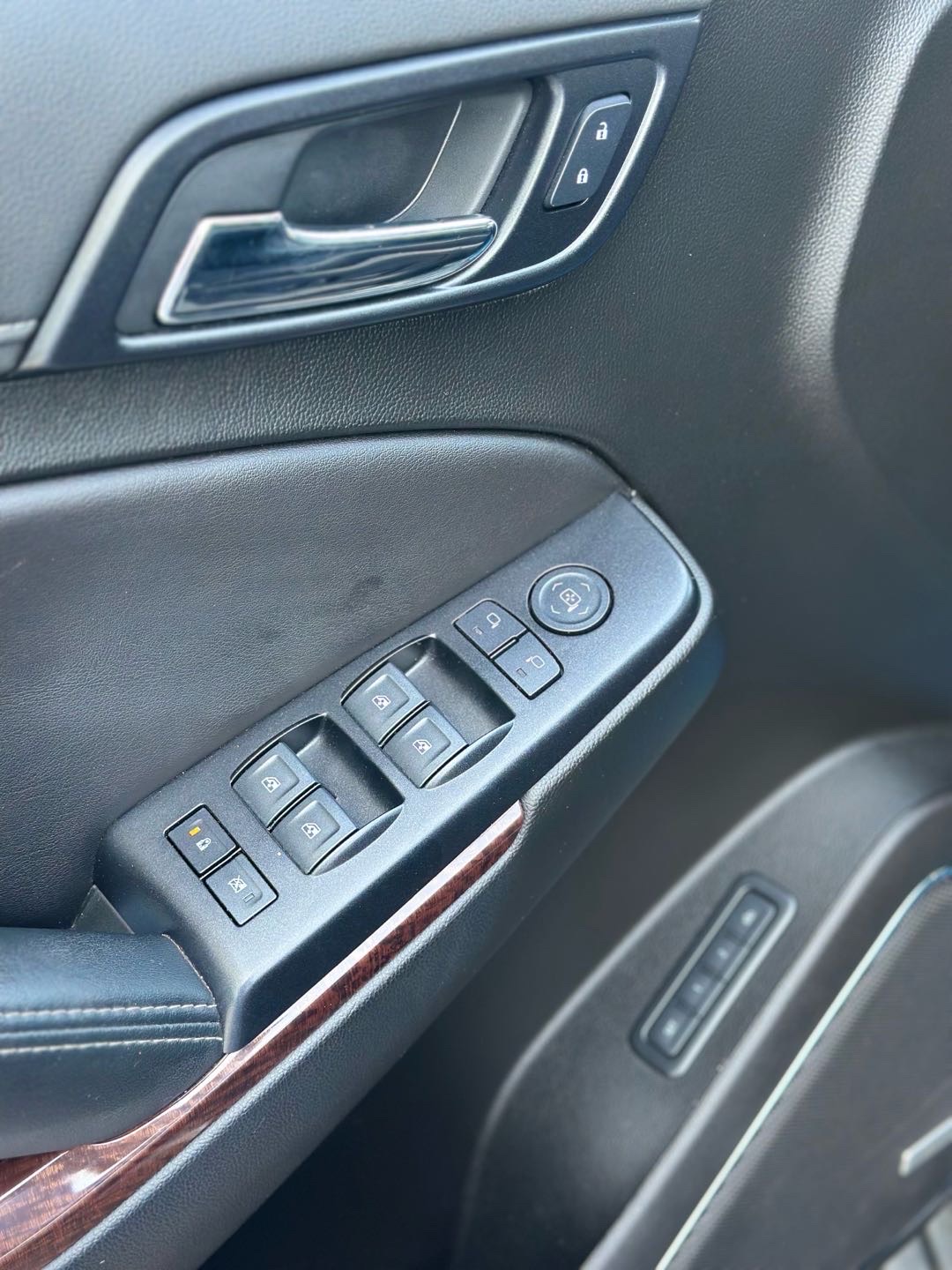 2019 GMC Yukon SLT thumbnail 12