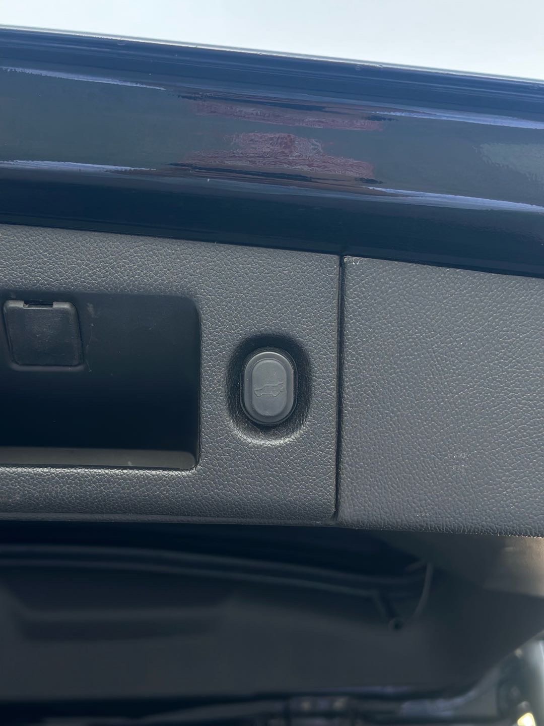 2019 GMC Yukon SLT thumbnail 14