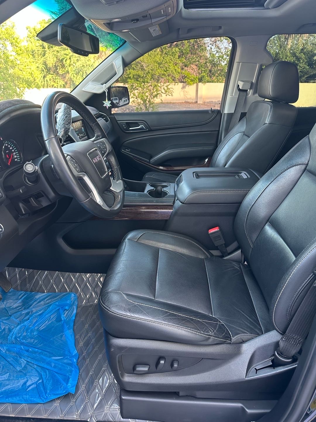 2019 GMC Yukon SLT thumbnail 15