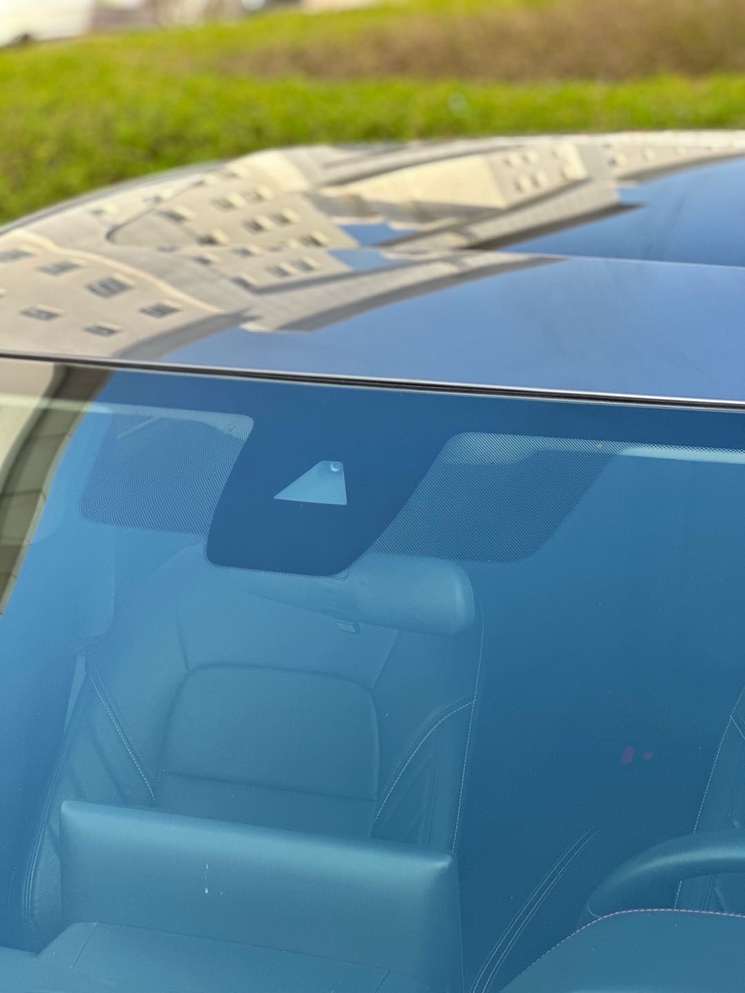 2023 Nissan Altima SR thumbnail 8
