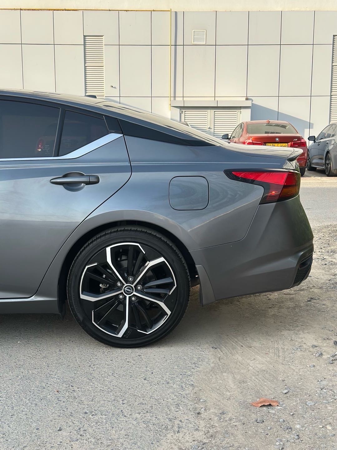 2023 Nissan Altima SR thumbnail 14