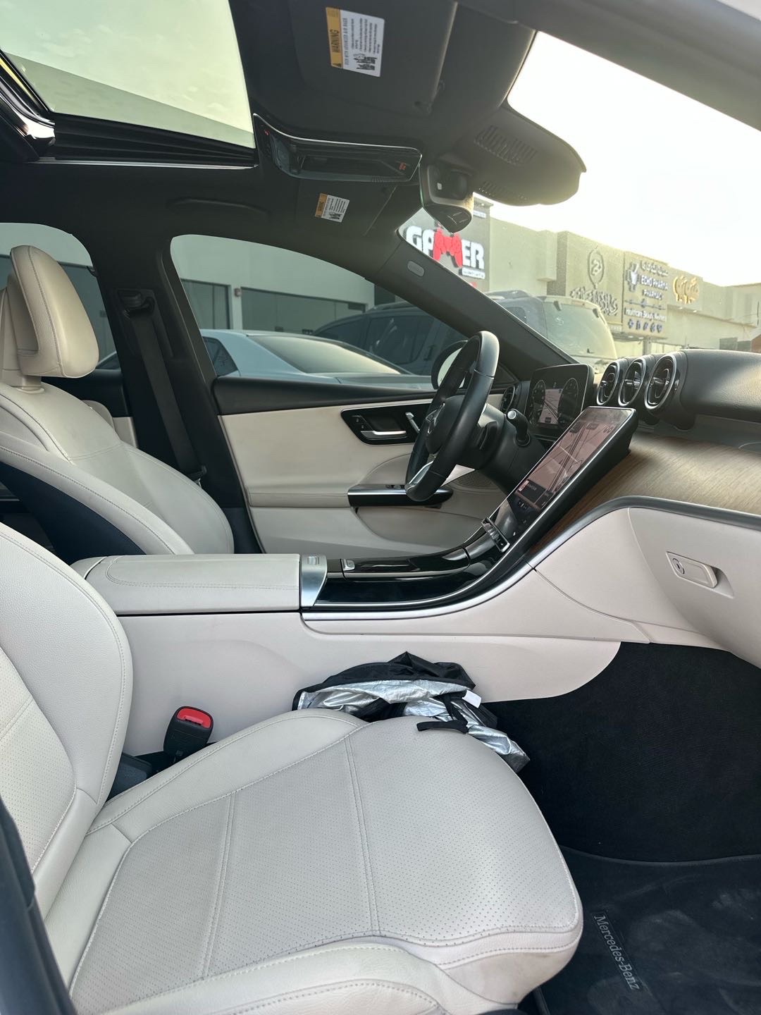 2022 Mercedes-Benz C-Class C 300 AMG Line thumbnail 4