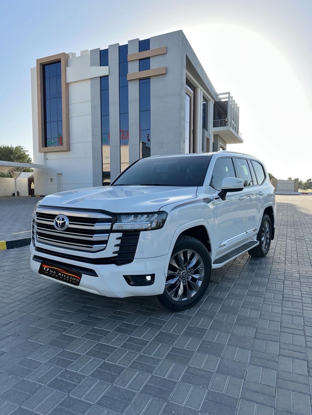 2023 Toyota Land Cruiser GXR thumbnail 5
