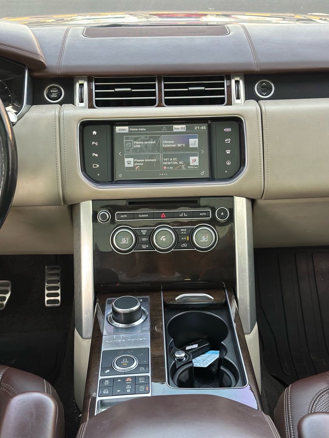 2016 Land Rover Range Rover Vogue thumbnail 14