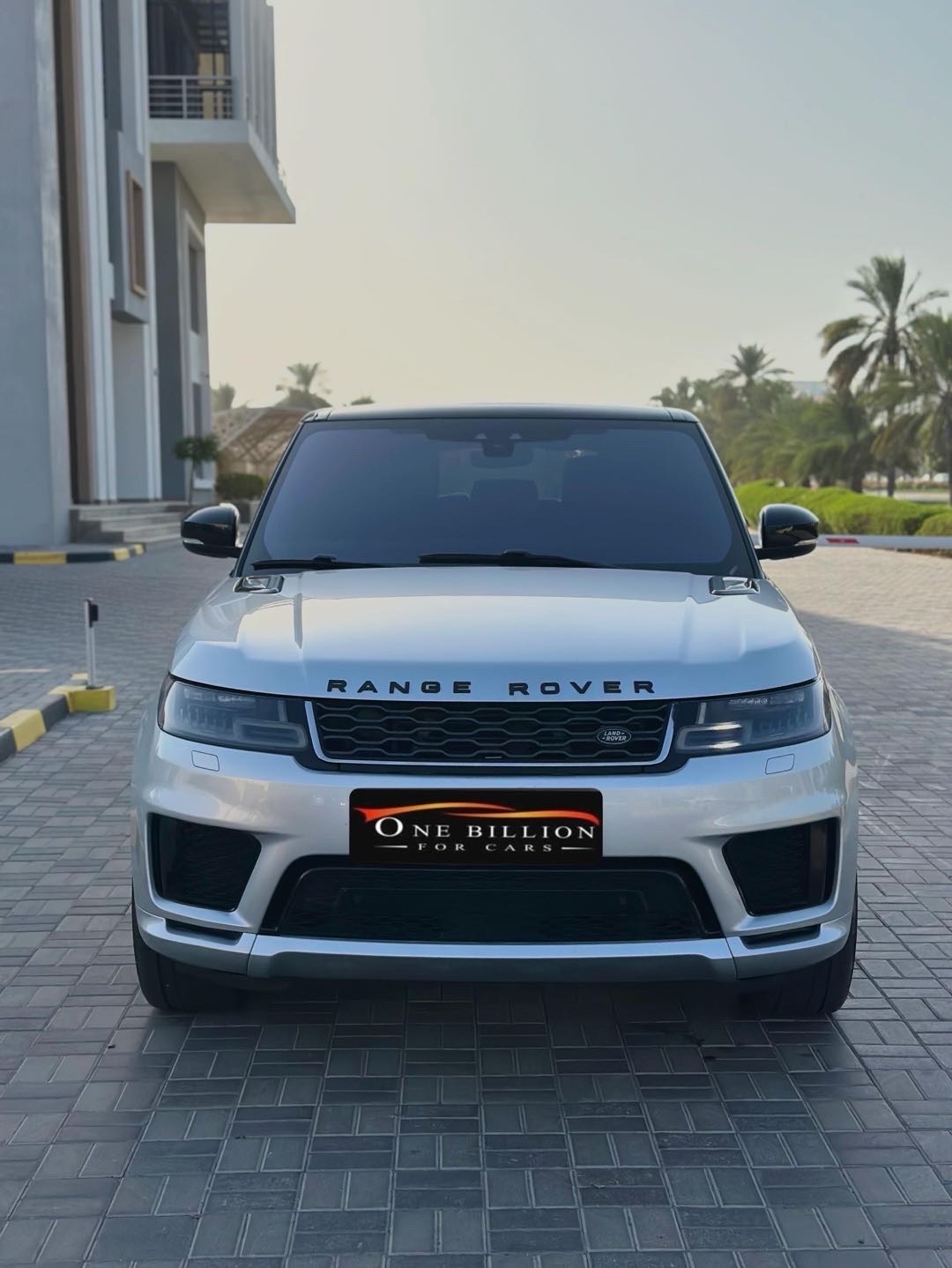 2018 Land Rover Range Rover Vogue thumbnail 2