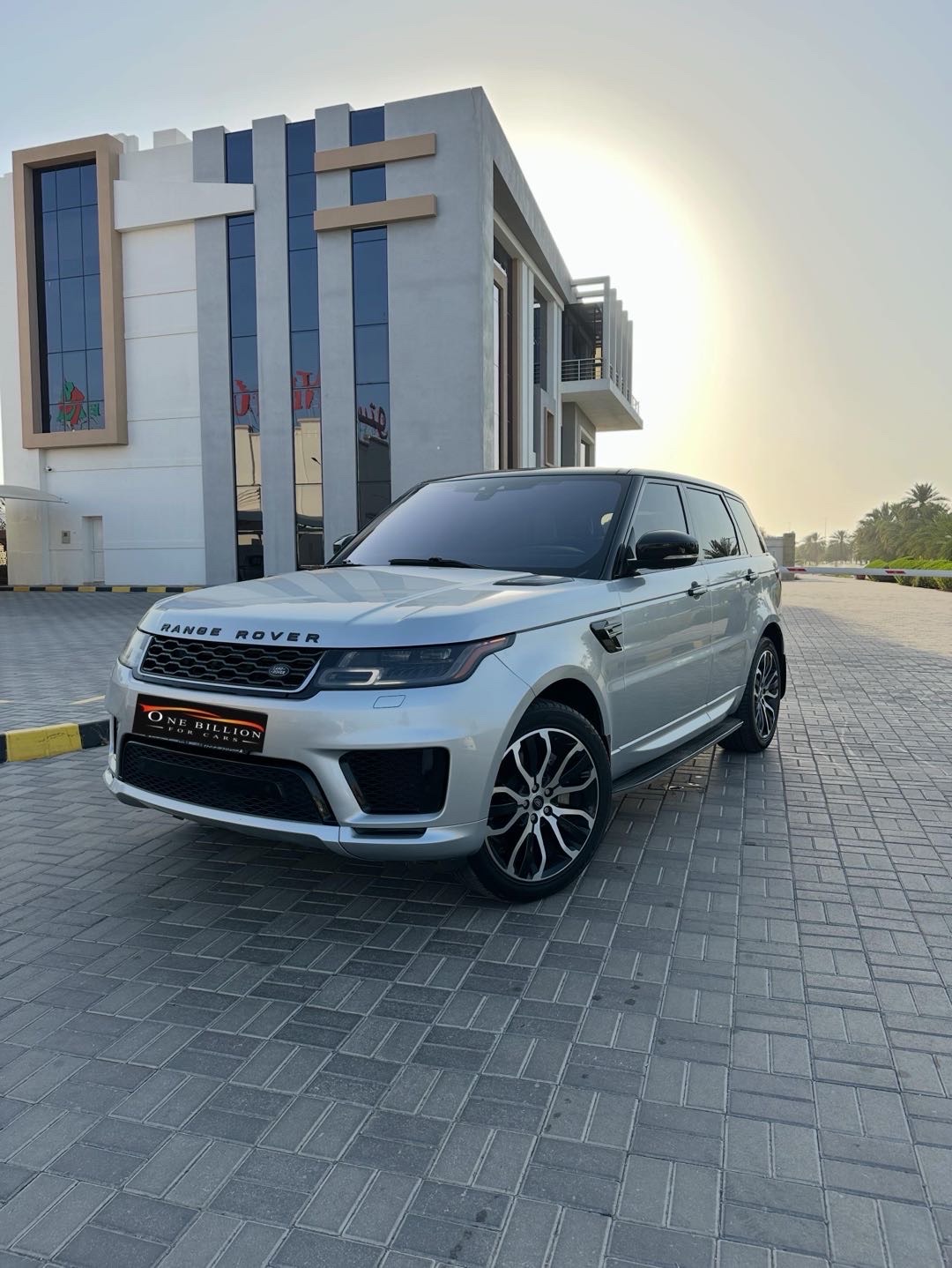 2018 Land Rover Range Rover Vogue thumbnail 3