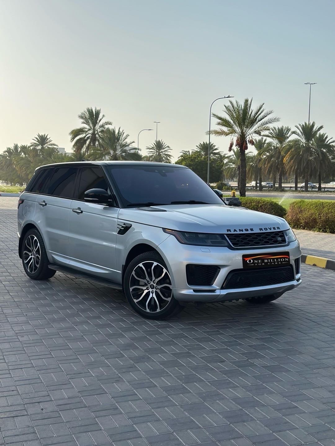 2018 Land Rover Range Rover Vogue thumbnail 4