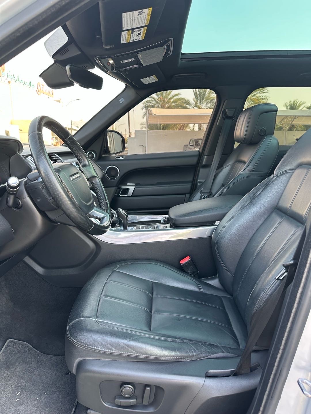 2018 Land Rover Range Rover Vogue thumbnail 10