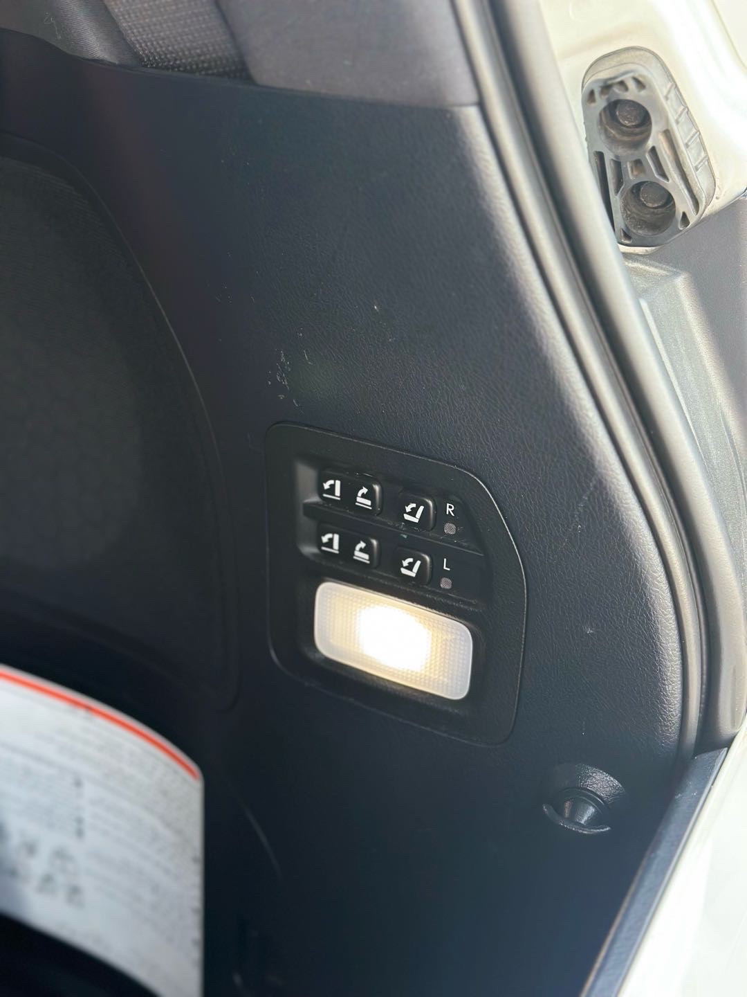 2019 Lexus LX 570 thumbnail 8