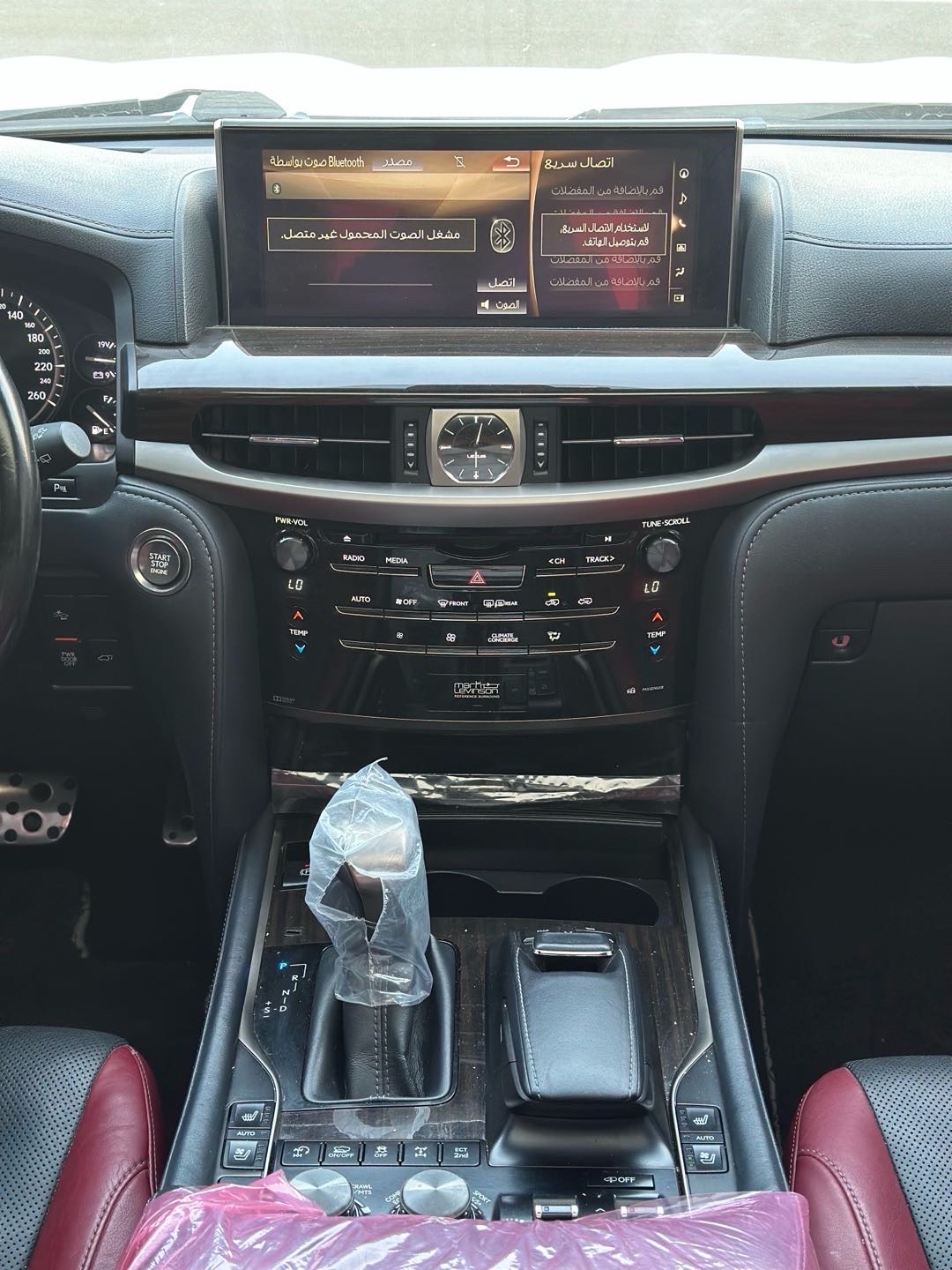 2019 Lexus LX 570 thumbnail 16