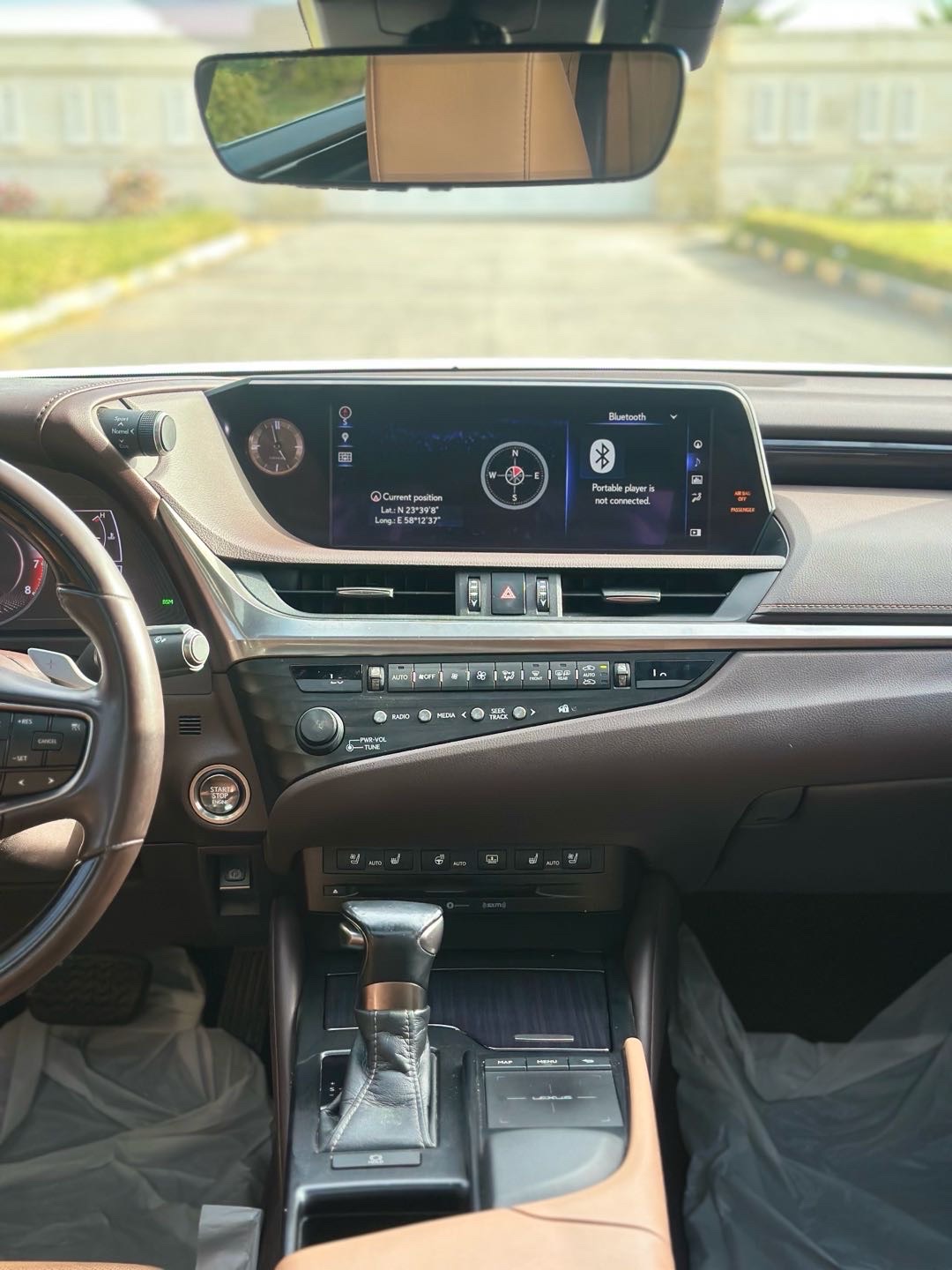 2020 Lexus ES 350 thumbnail 7