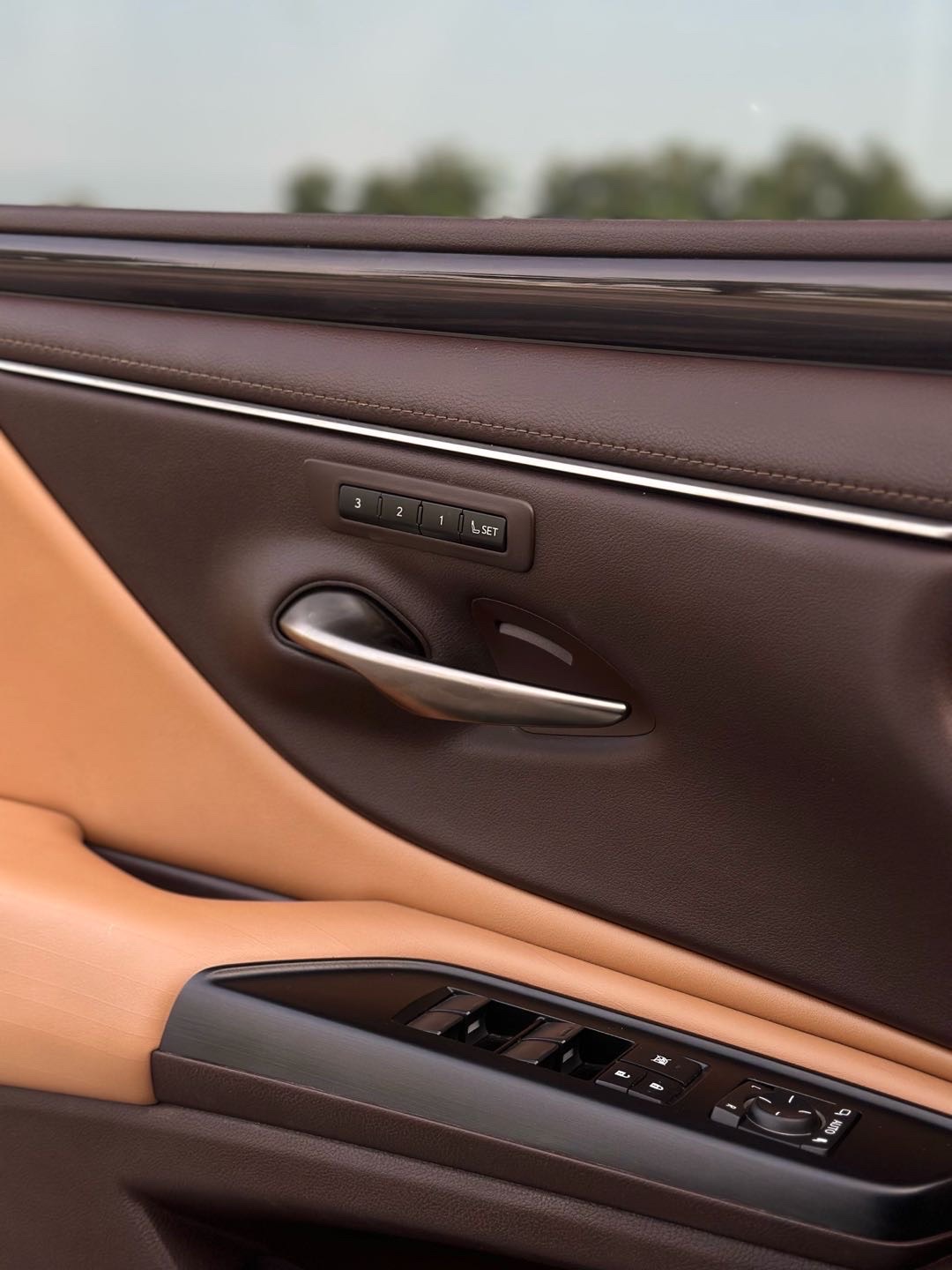 2020 Lexus ES 350 thumbnail 11