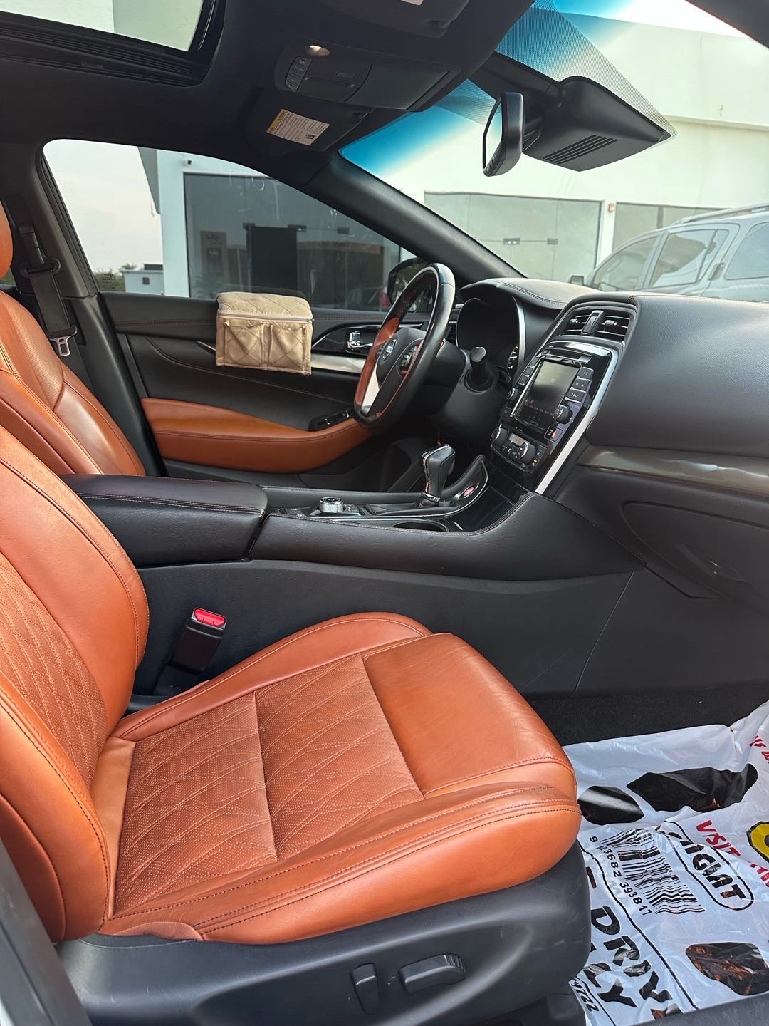 2020 Nissan Maxima Platinum thumbnail 6
