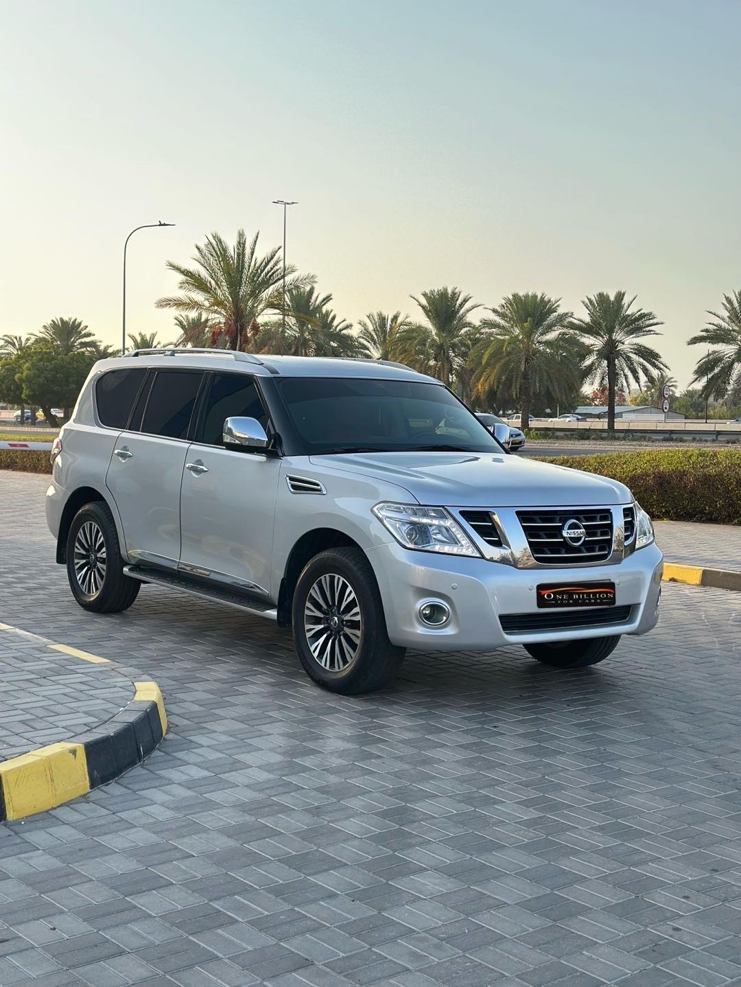 2018 Nissan Patrol LE thumbnail 3