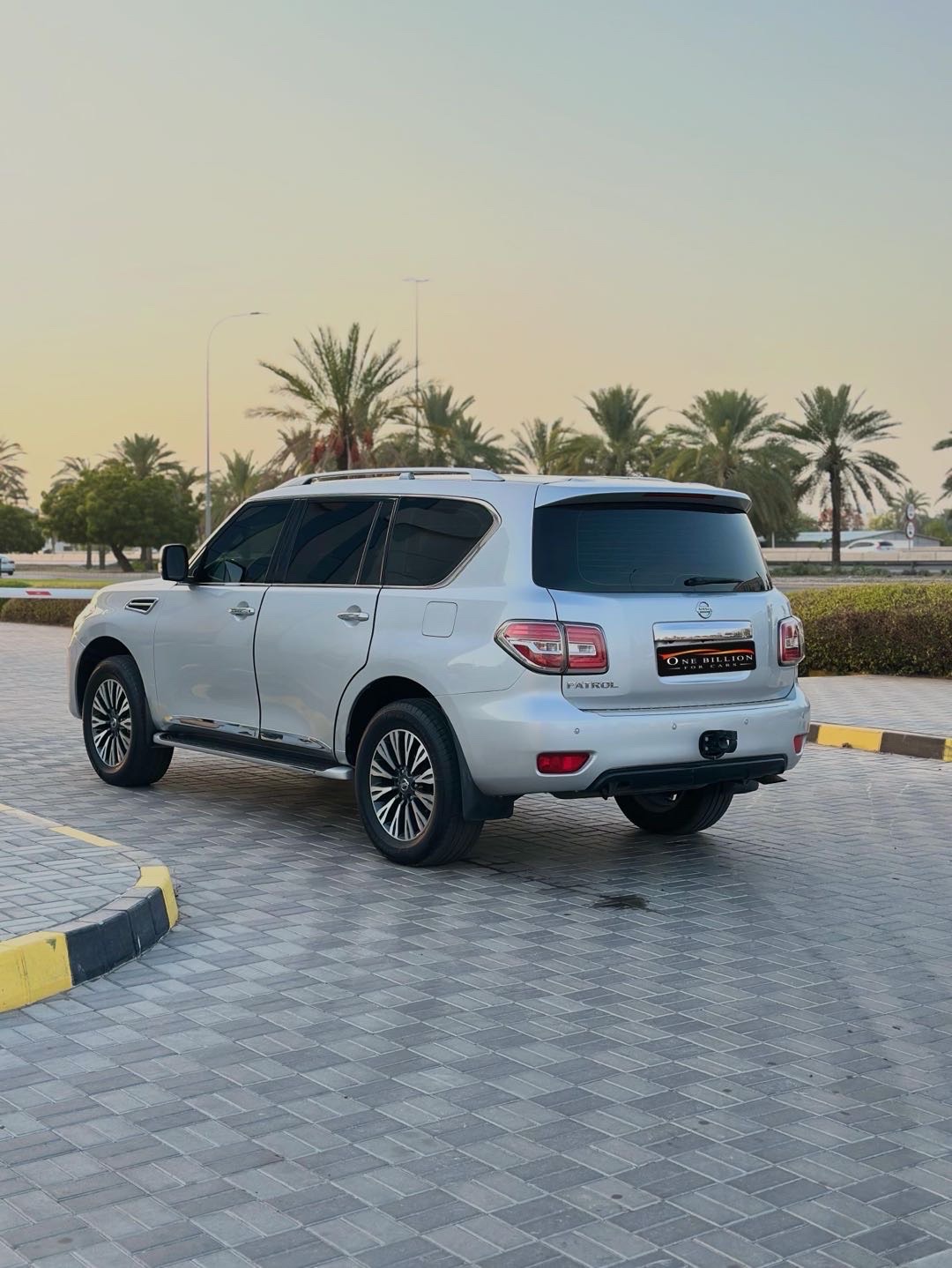 2018 Nissan Patrol LE thumbnail 5