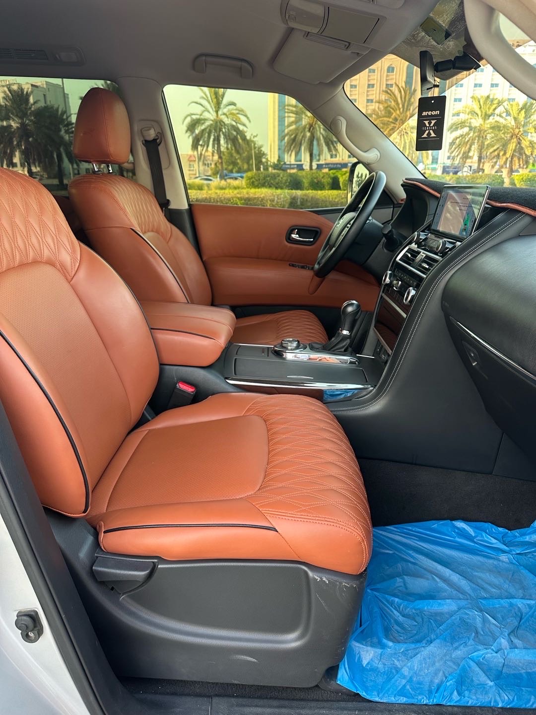 2018 Nissan Patrol LE thumbnail 10