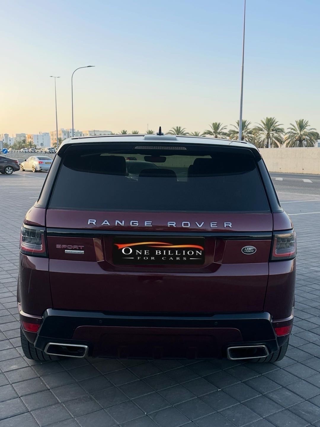 2016 Land Rover Range Rover Sport SVR thumbnail 3