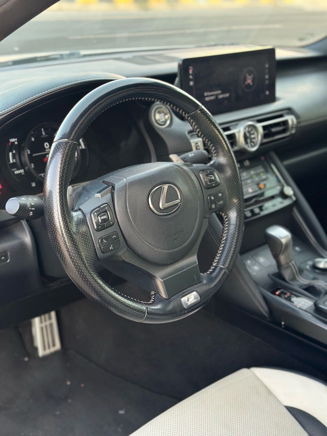 2021 Lexus IS 350 thumbnail 14