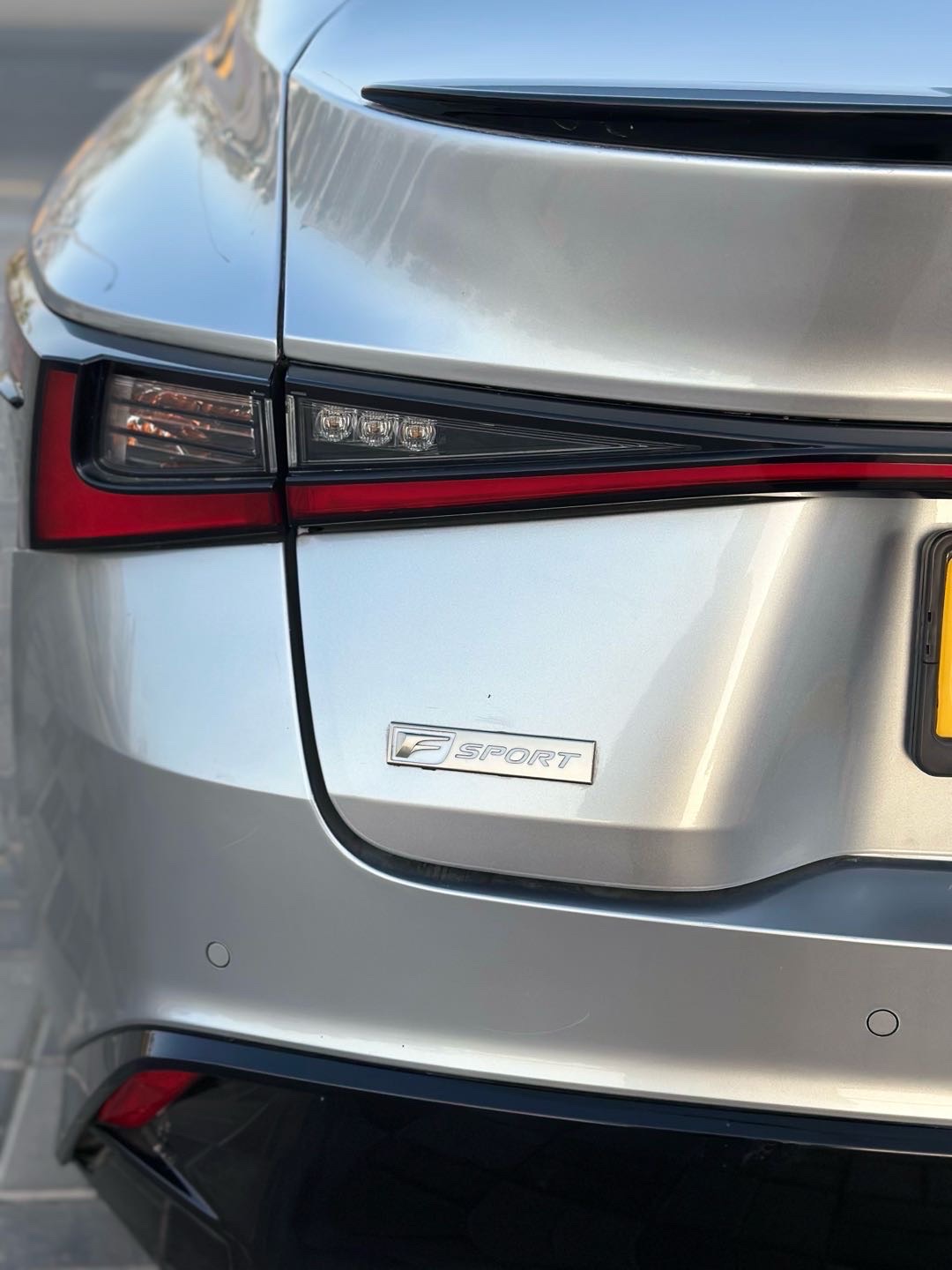 2021 Lexus IS 350 thumbnail 17