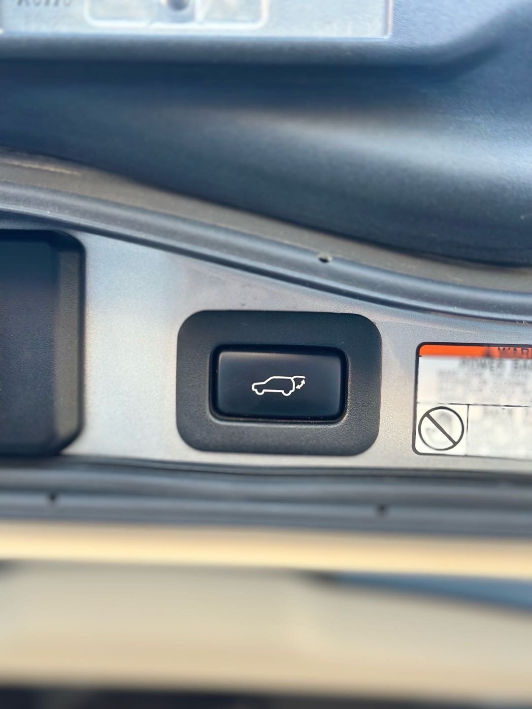 2021 Lexus LX 570 thumbnail 5